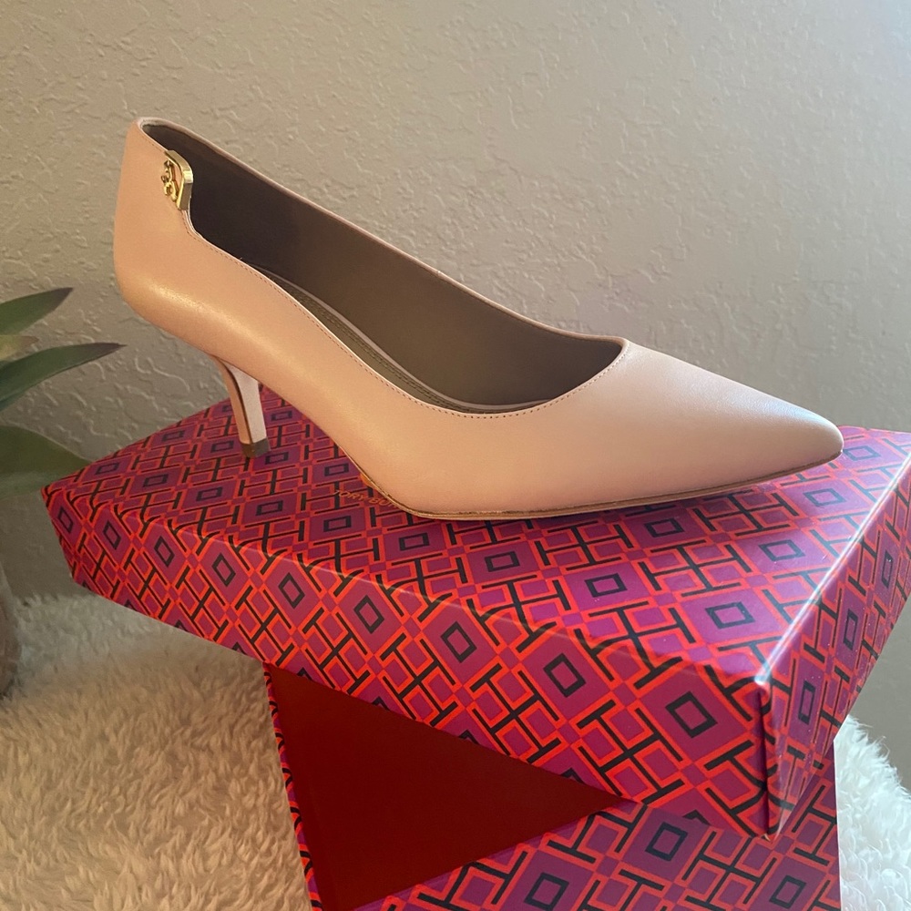 Tory Burch Pump